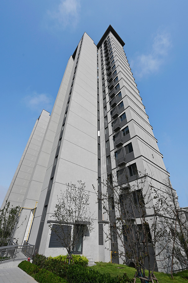 外墻臻質(zhì)感效果均勻 無(wú)接茬無(wú)色差.jpg